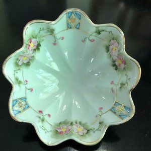 Hand painted Antique Nippon porcelain footed dish
